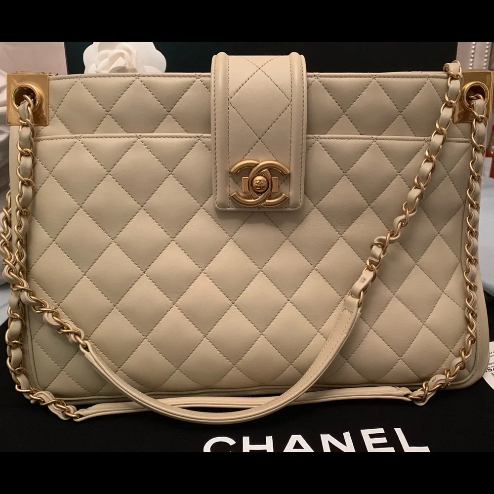 CHANEL Light Beige Large Shopping >30 CM